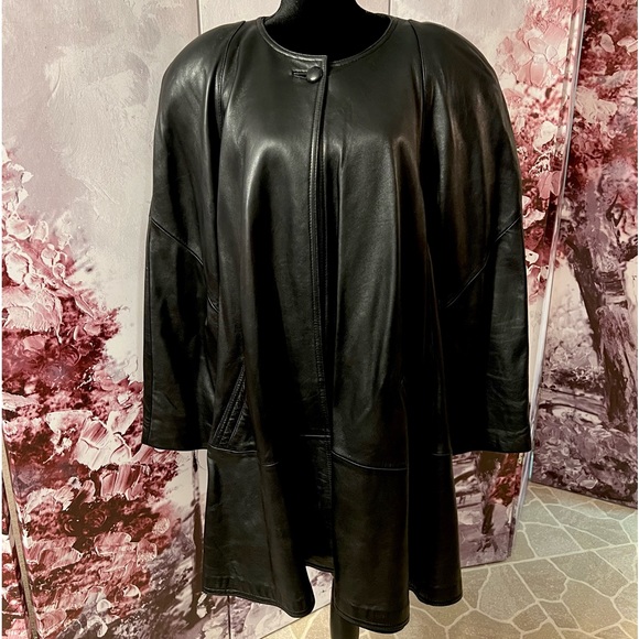 Swing/Vintage/Classic  Black Leather Coat By Cognac - Picture 7 of 16